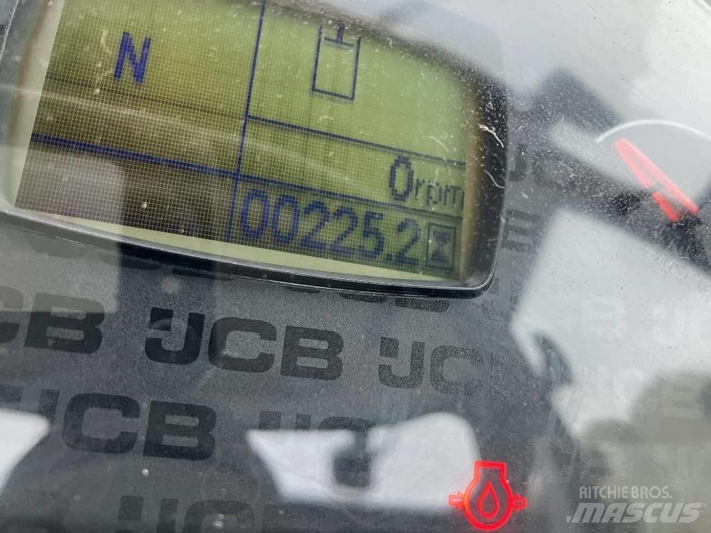 JCB 409 Колесни товарачи