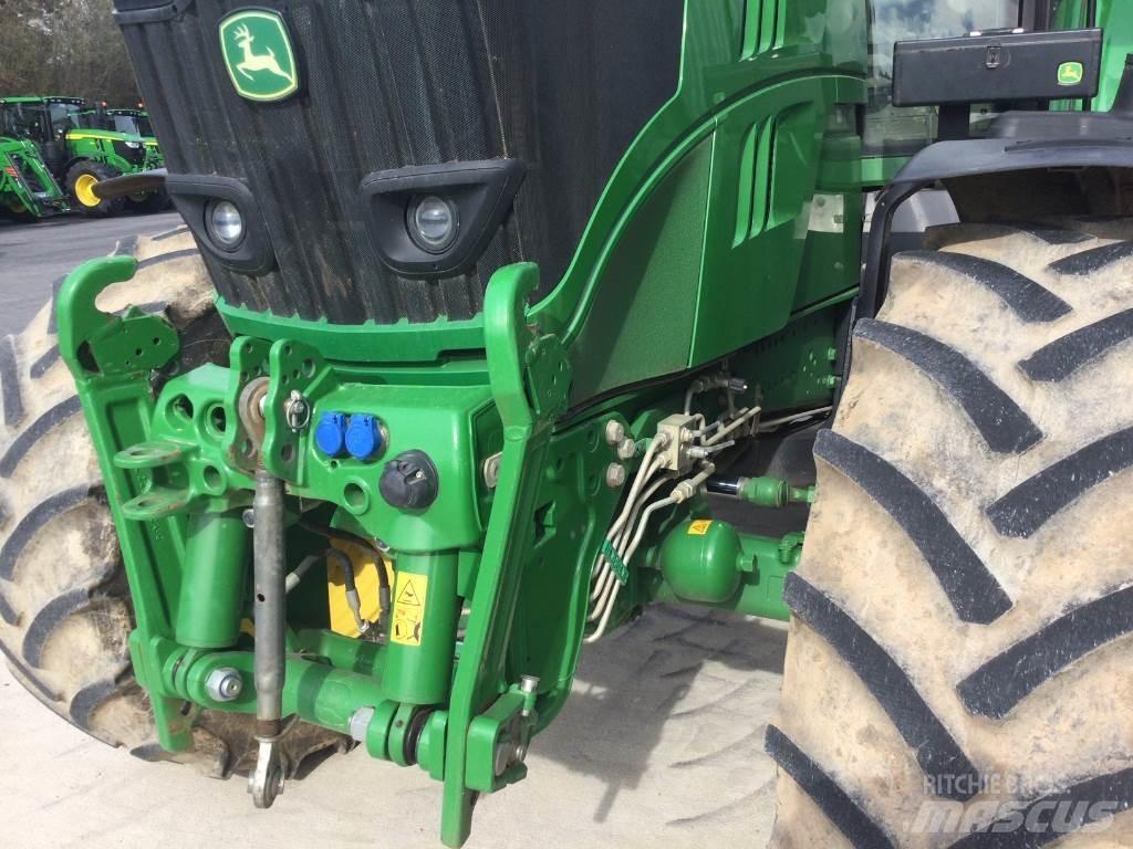 John Deere 6195M Трактори