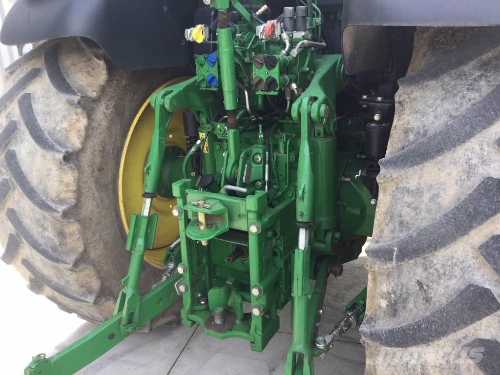 John Deere 6195M Трактори