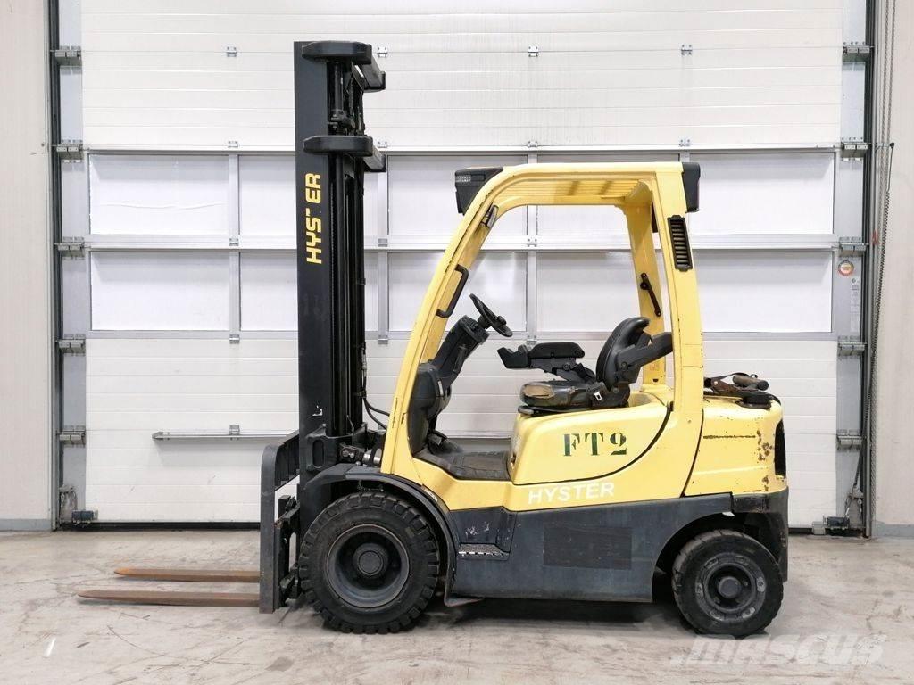 Hyster H2.0FT Камиони с АГУ