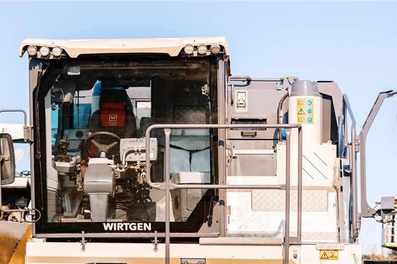Wirtgen WR240 Други