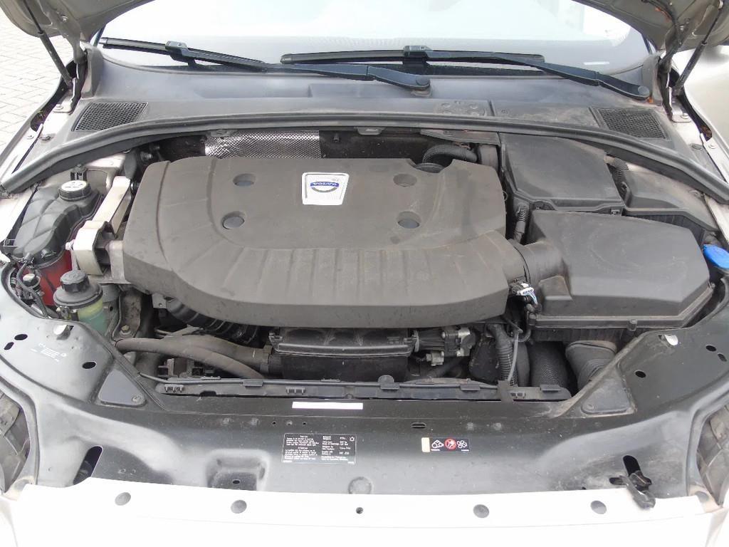 Volvo V70 + manual Коли