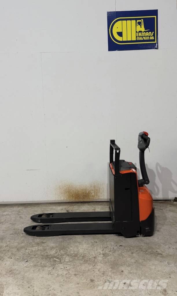 BT truck LWE 180 Нископовдигач