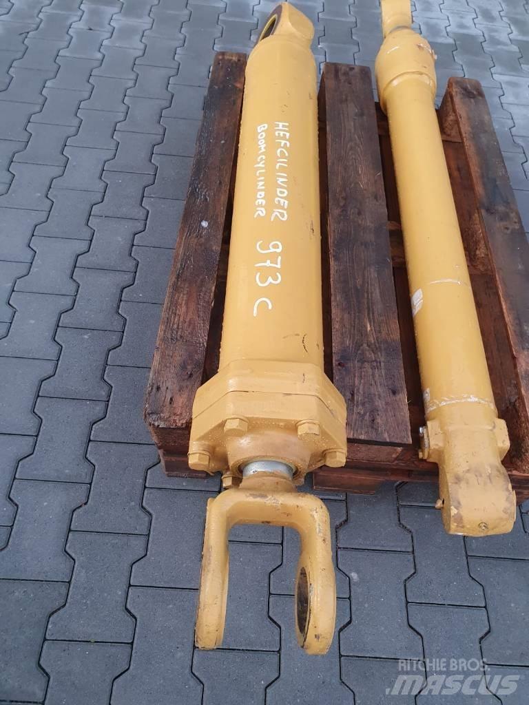 CAT 973 C Оси
