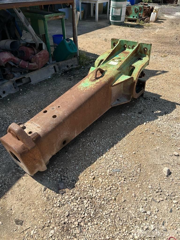 Montabert V 32 Чукове/Раздробители

