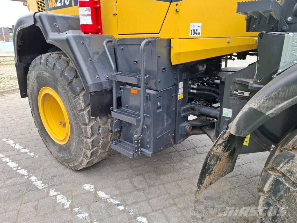 Komatsu WA 270-8E0 Колесни товарачи