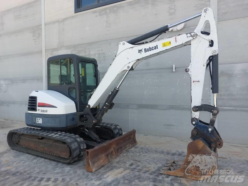 Bobcat E 50 EM Мини екскаватори < 7 т