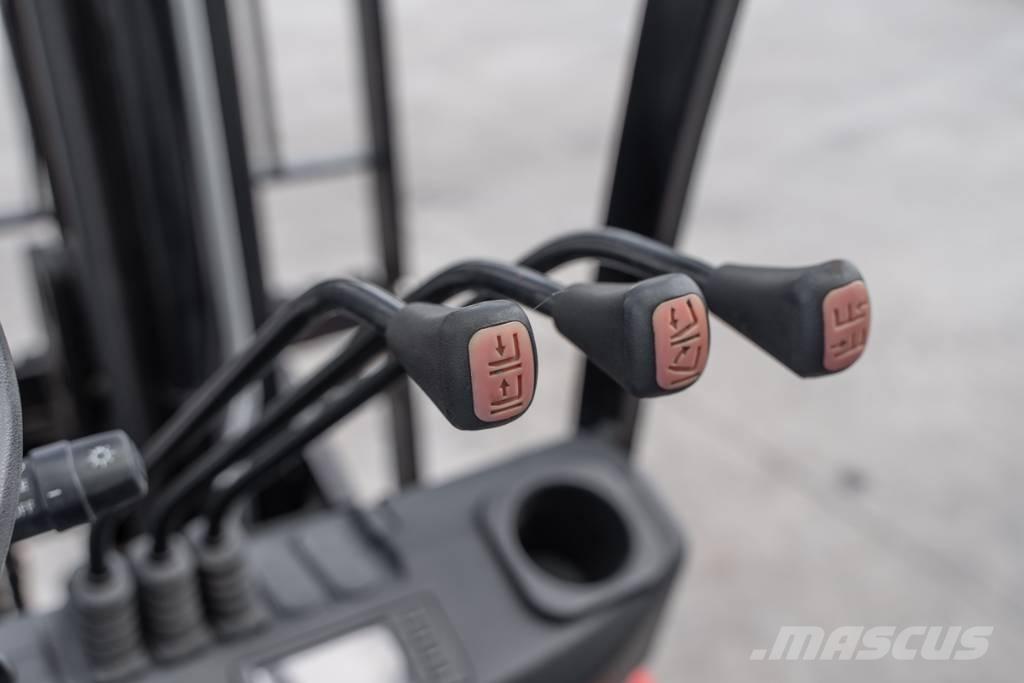 Manitou MI 30 D Дизелови камиони
