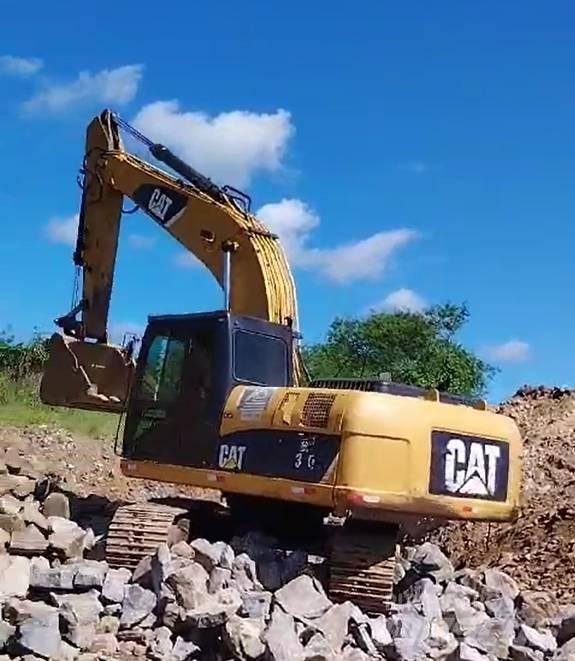 CAT 320D Верижен екскаватор