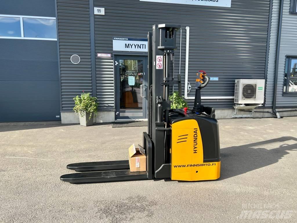 Hyundai 15ESR Самоходни товарачи