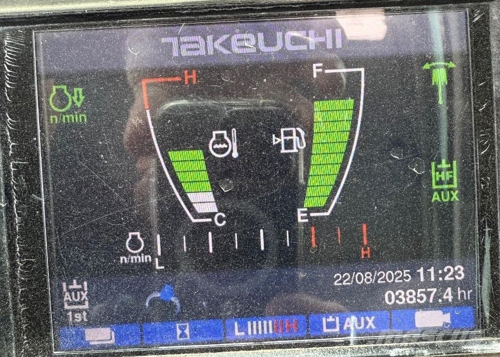 Takeuchi TB 290 Средни екскаватори 7т - 12т