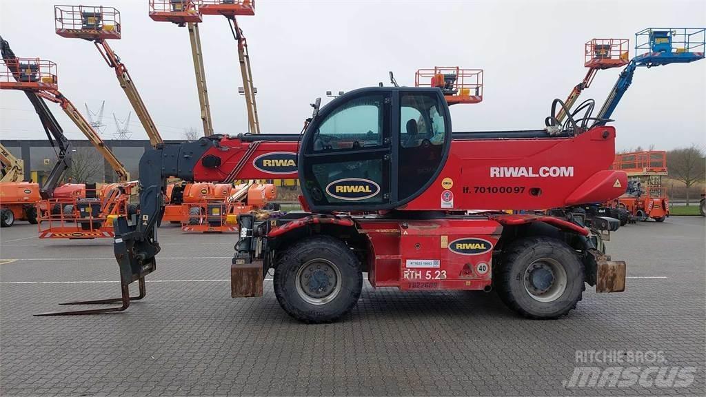 Magni RTH5.23SS Телескопични товарачи