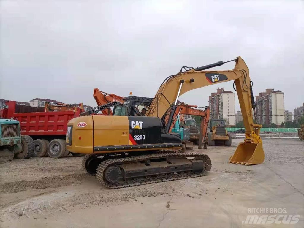 CAT 320 D Верижен екскаватор
