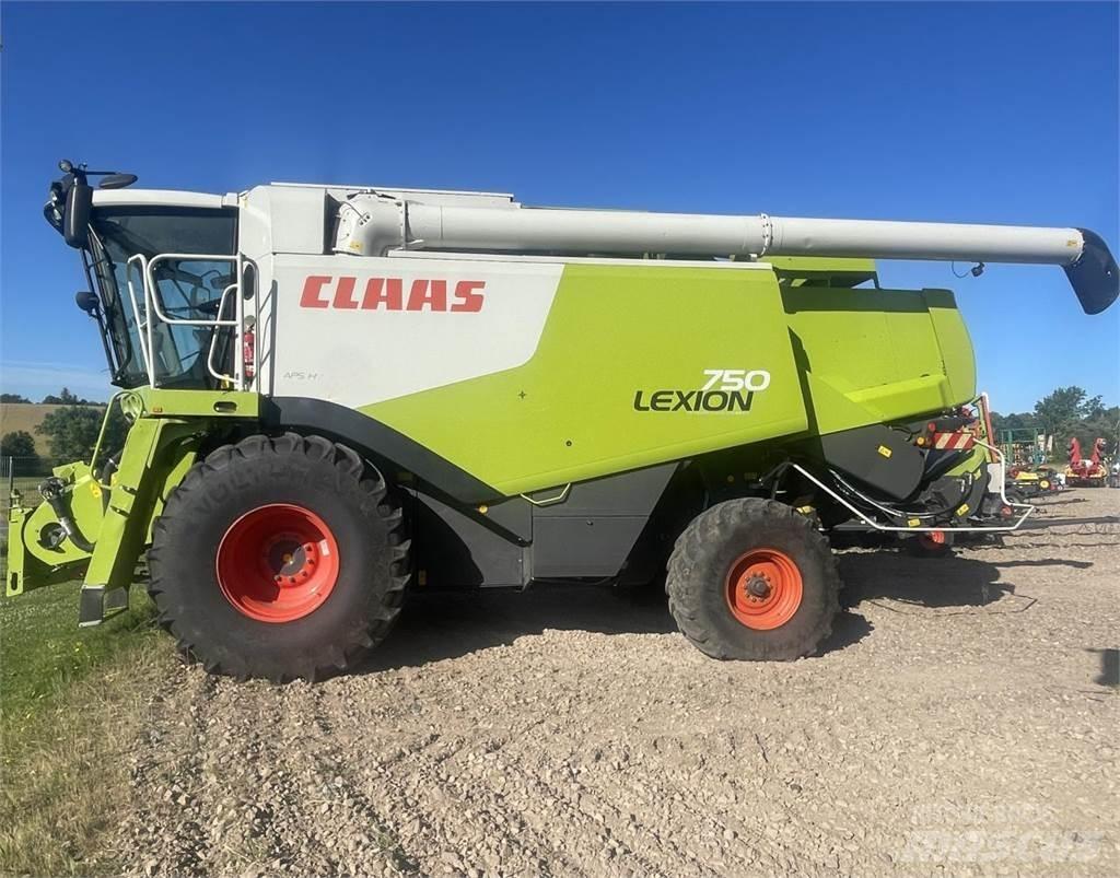 CLAAS Lexion 750 Комбайни