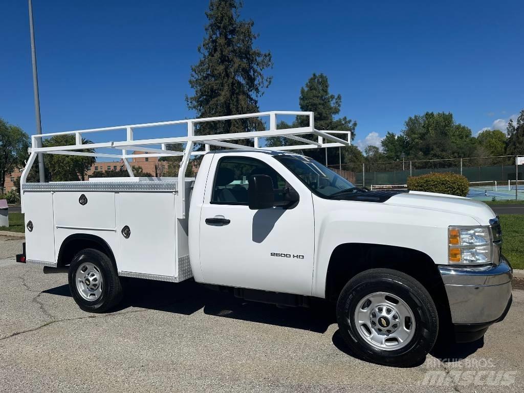 Chevrolet 2500 HD Пикапи