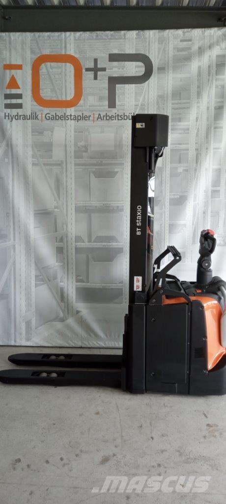 Toyota SPE160L Самоходни товарачи