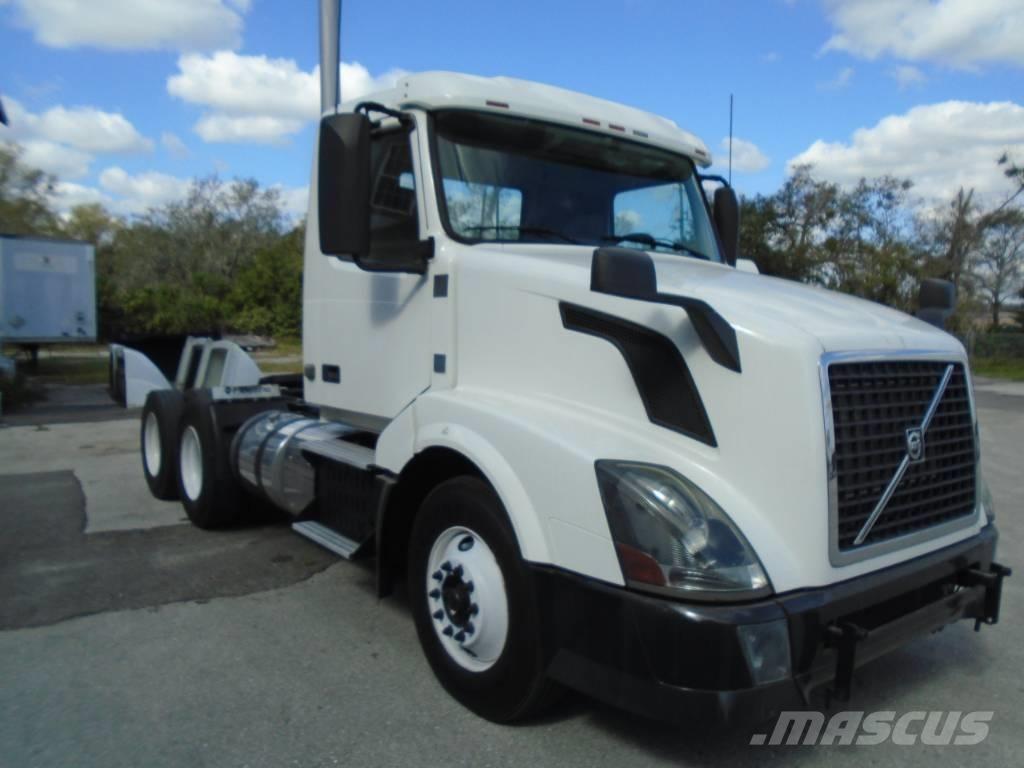 Volvo VNL 64 300 Влекачи