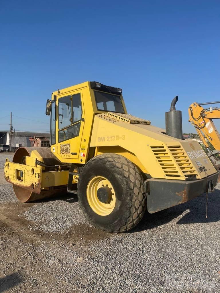 Bomag BW 213 D-3 Еднобарабанни ролки
