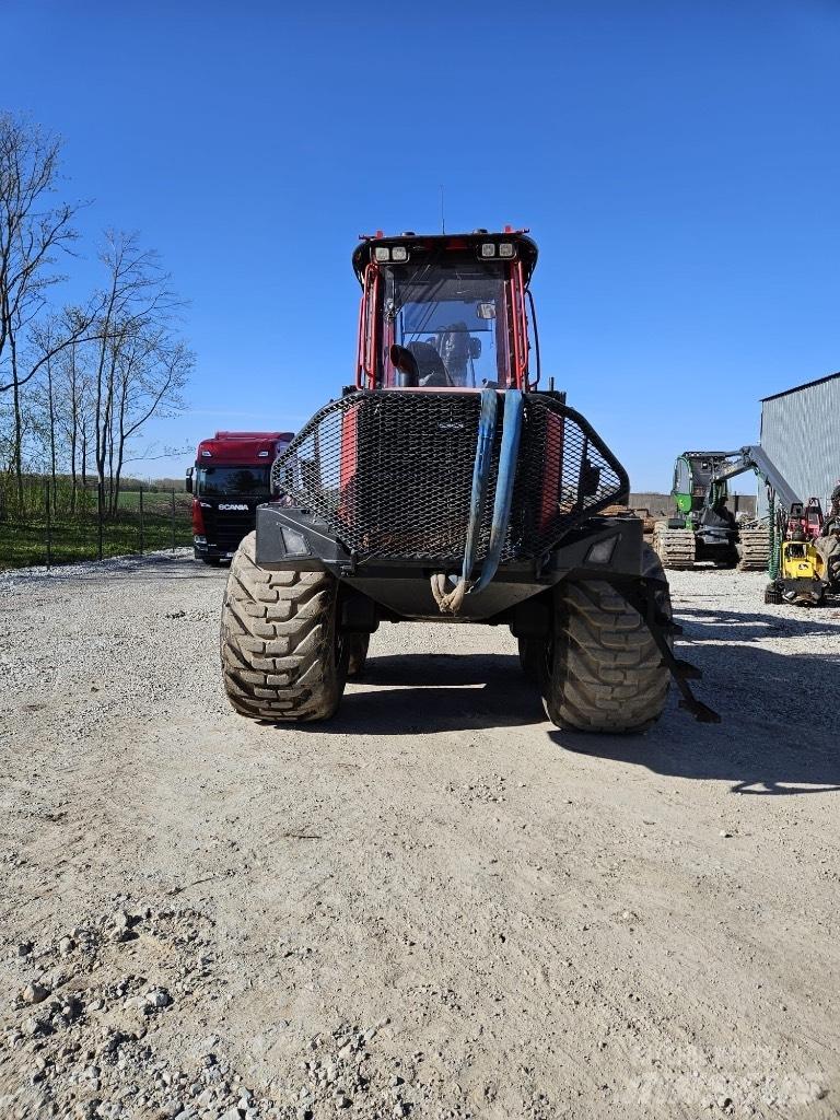 Komatsu 895 Форуардери