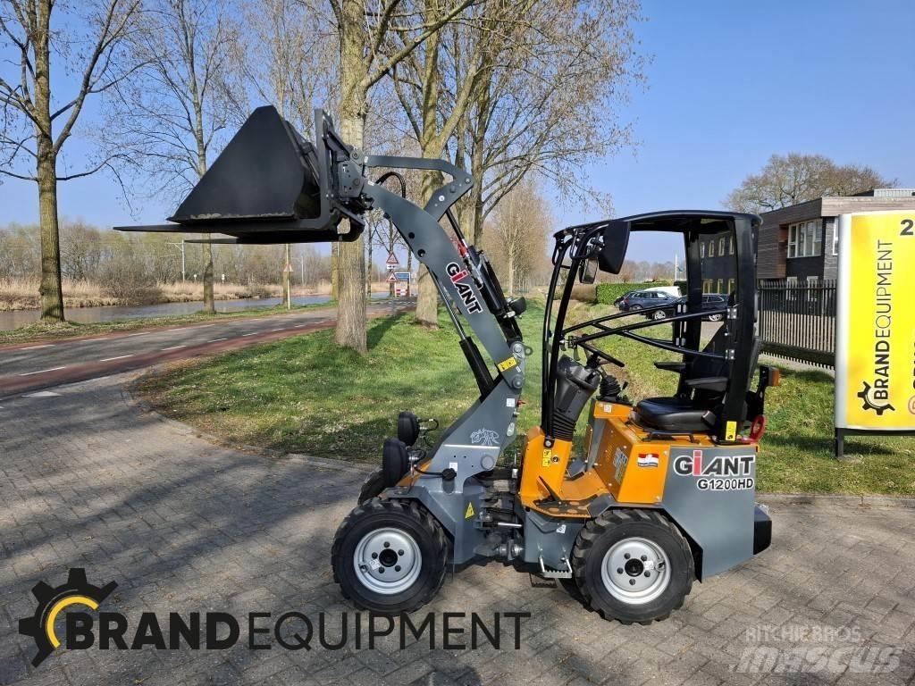 GiANT G1200HD Колесни товарачи
