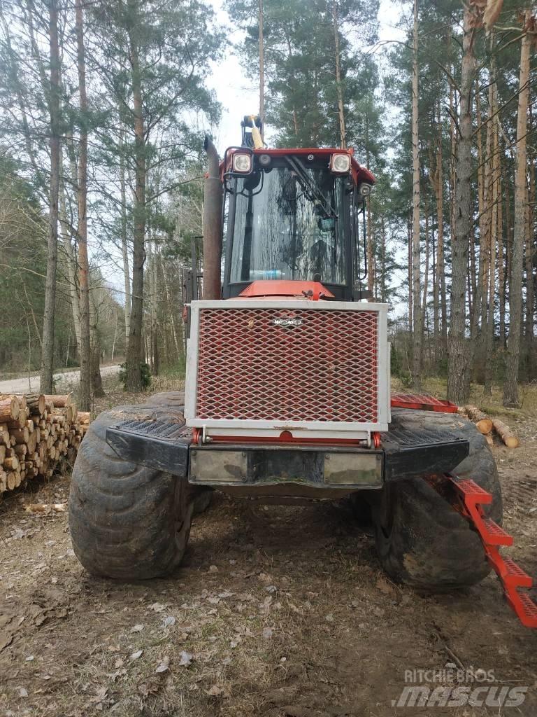 Komatsu 860.4 Форуардери
