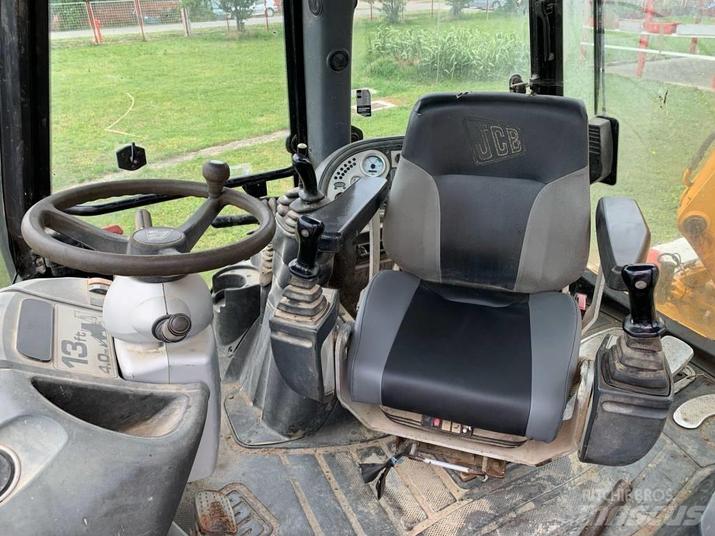 JCB 3 CX Товарач със заден ексватор