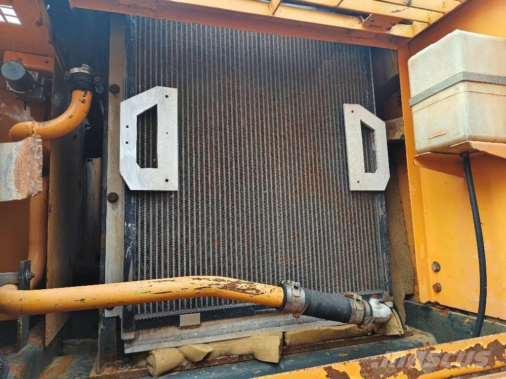 Hyundai R305LC-7 Верижен екскаватор