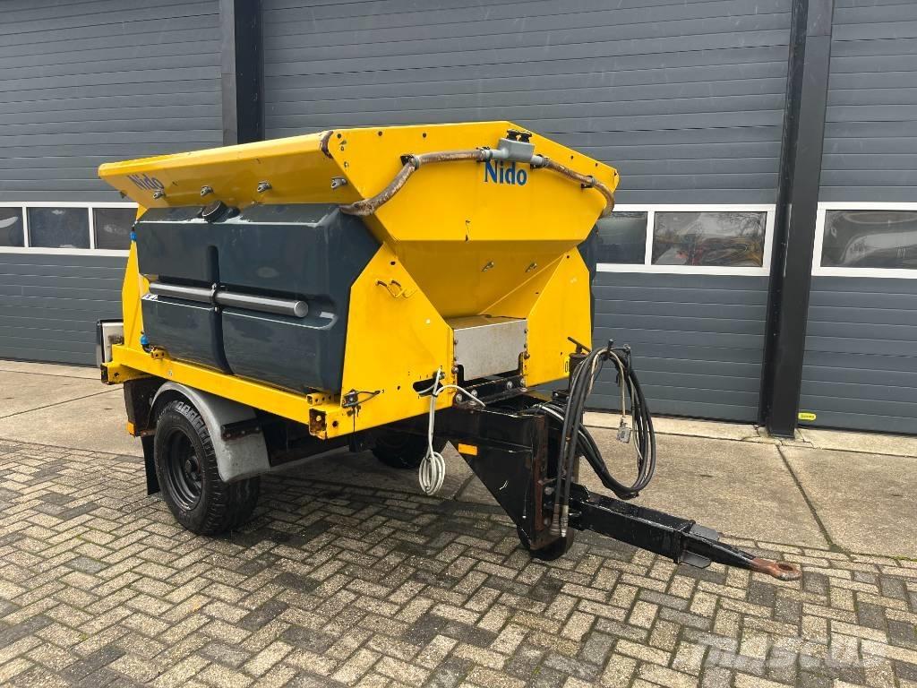 Nido Stratos Разстилачки на пясък и сол