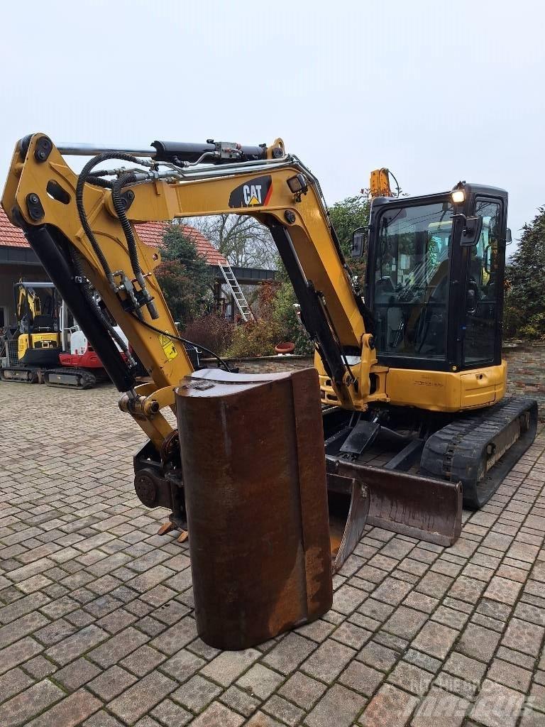 CAT 305 E2 + Powertilt Мини екскаватори < 7 т