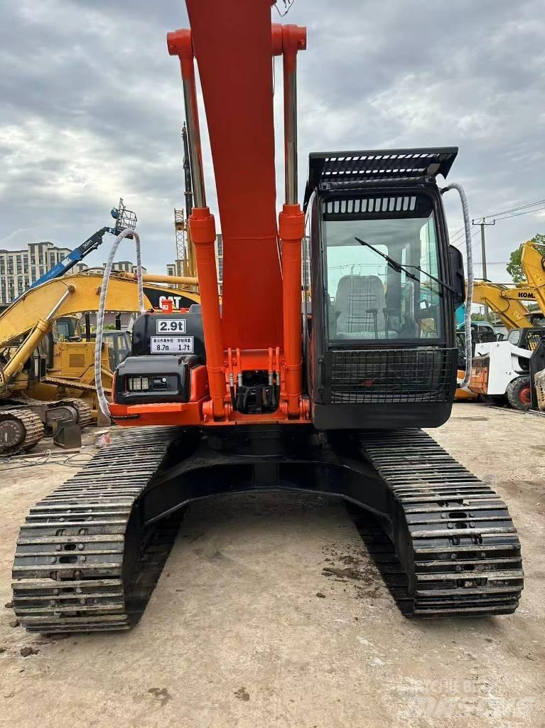 Hitachi ZX 200 Верижен екскаватор