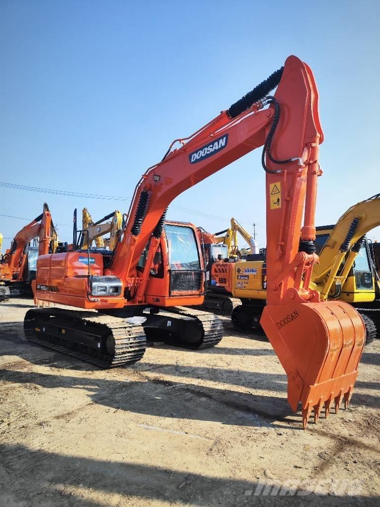 Doosan 150lc Верижен екскаватор