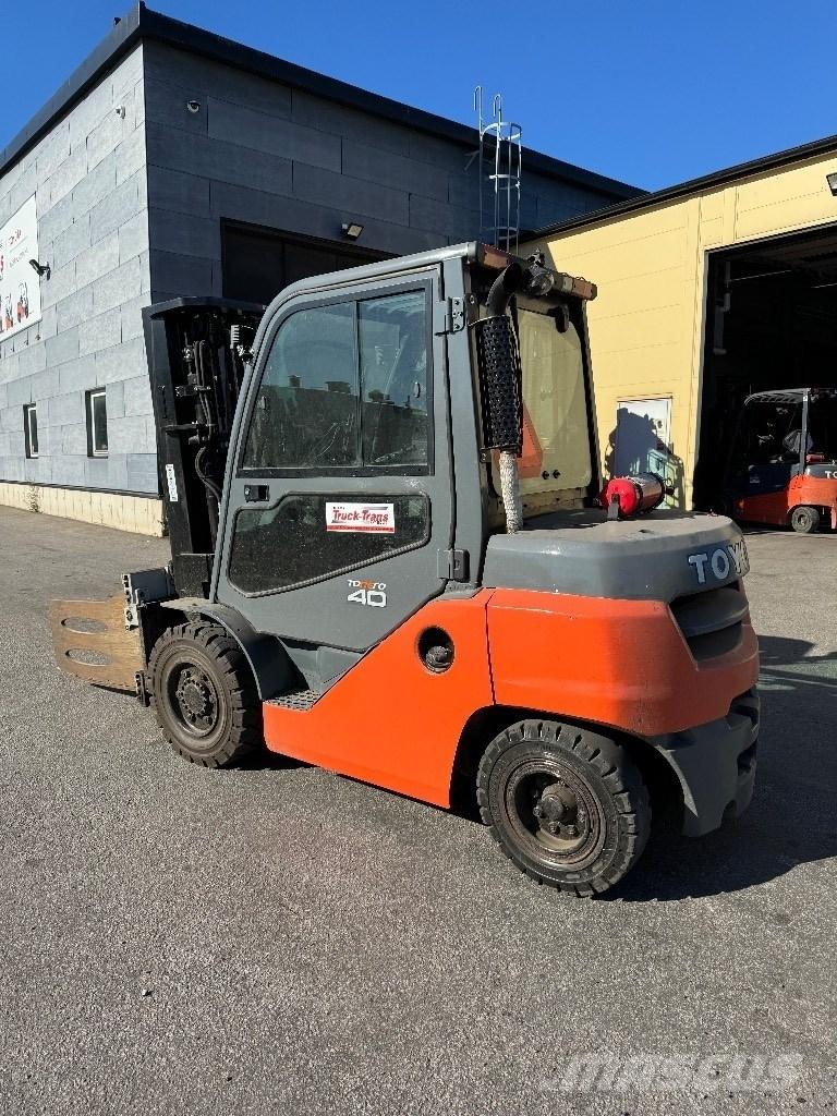 Toyota 40-8FD35N Дизелови камиони
