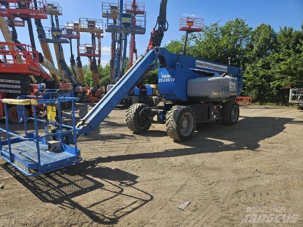 Genie ZX 135/70 Съчленени стрелови подемници