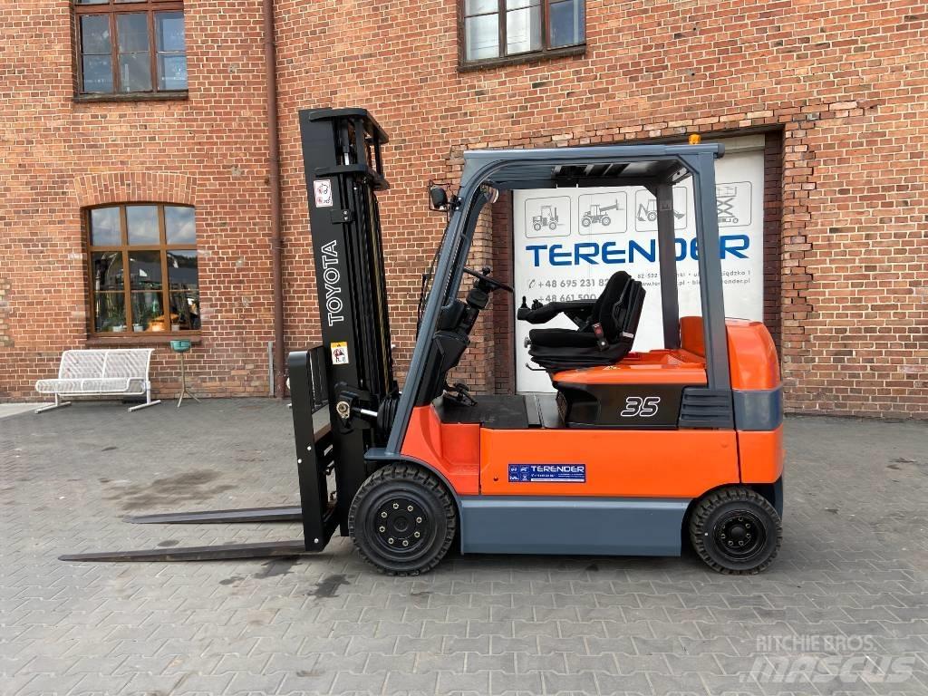 Toyota 7FBMF35 Електрически вилични кари-повдигачи