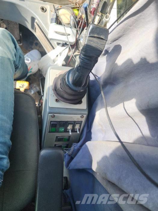 Demag AC 100 Всъдеходни кранове