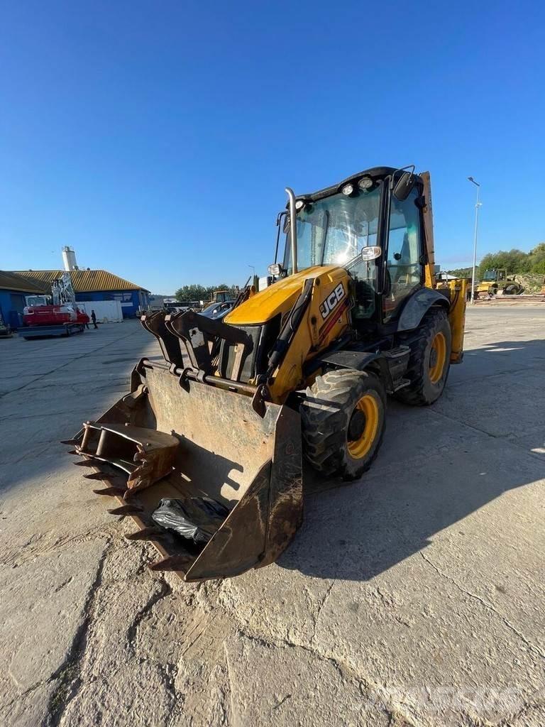 JCB 3CX Товарач със заден ексватор