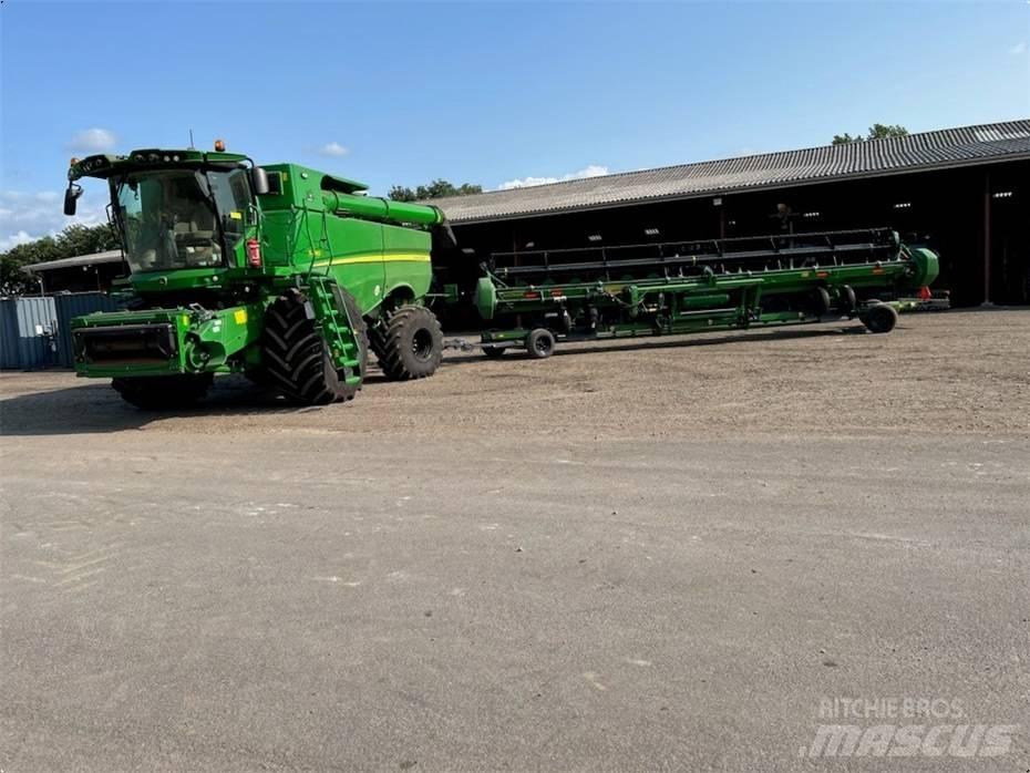 John Deere S 790 Комбайни