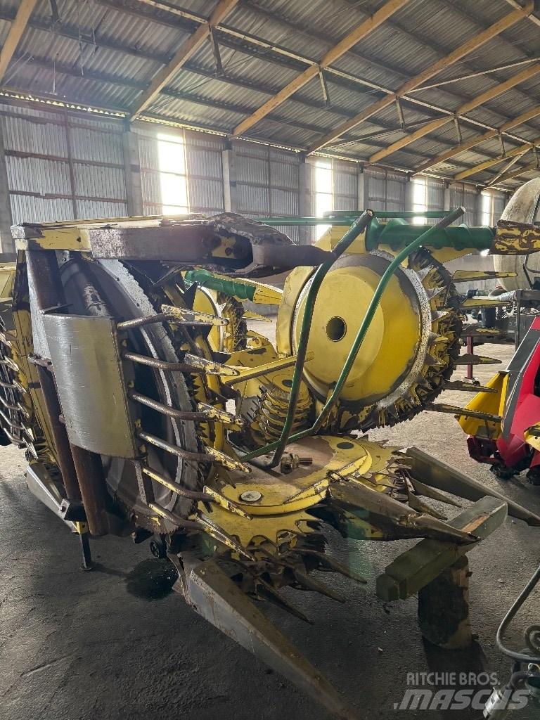 John Deere 7250 Фуражни комбайни