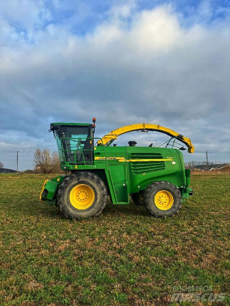 John Deere 7250 Фуражни комбайни