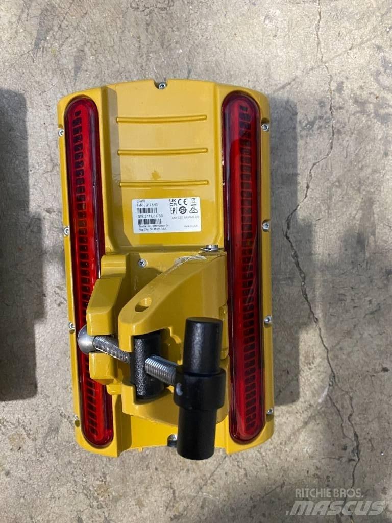 CAT LR410s Други компоненти