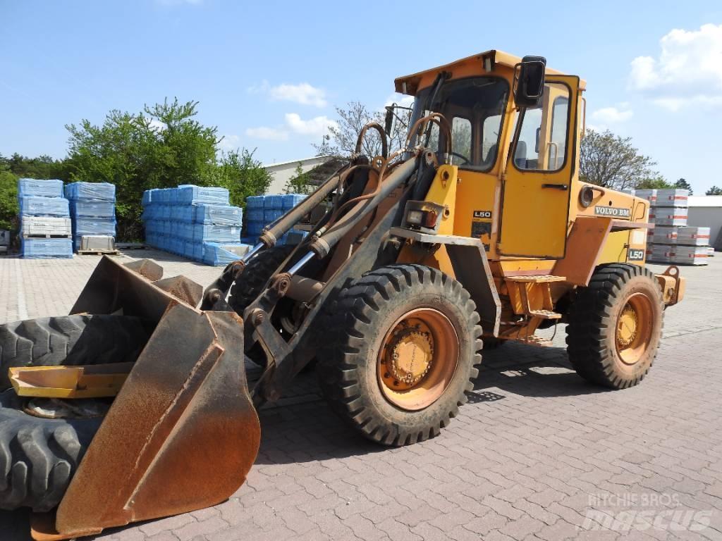 Volvo BM L 50 Колесни товарачи