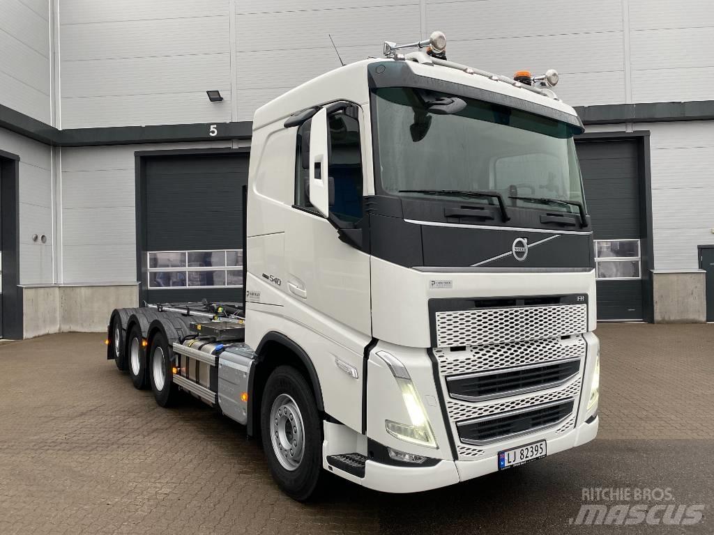 Volvo FH540 Tridem Камиони с кран с кука