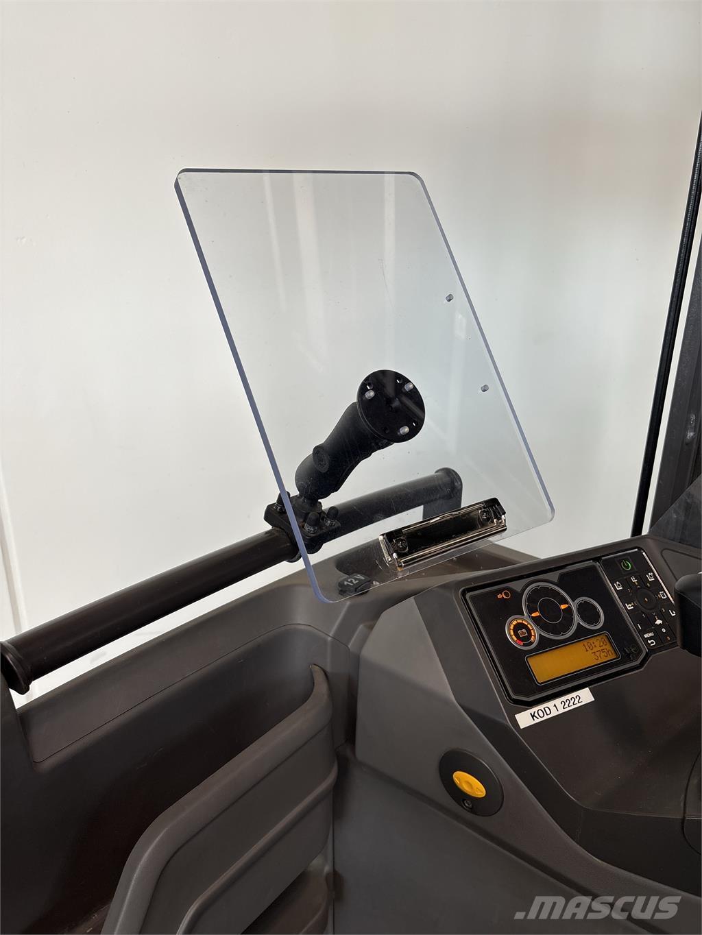 Atlet UMS160 Ретрак/ Високоповдигач с изместване на вилката напред