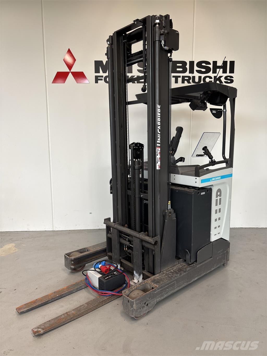 Atlet UMS160 Ретрак/ Високоповдигач с изместване на вилката напред