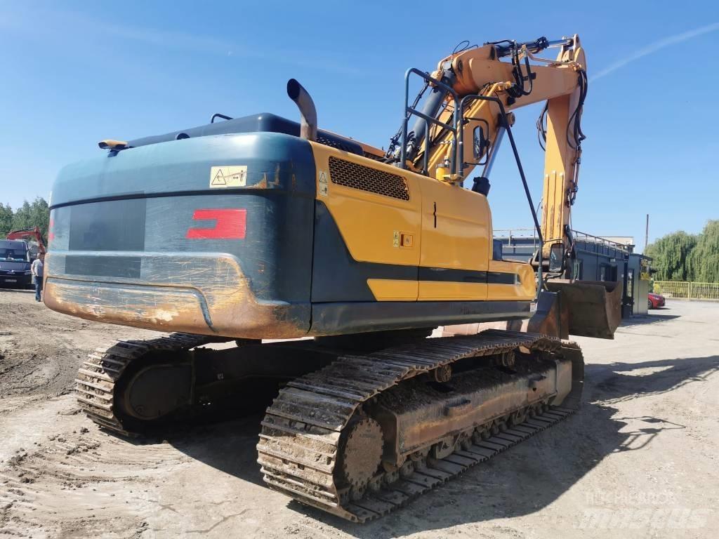 Hyundai HX 260 NL Верижен екскаватор