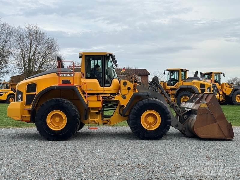 Volvo L 220 H Колесни товарачи