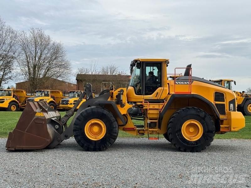 Volvo L 220 H Колесни товарачи