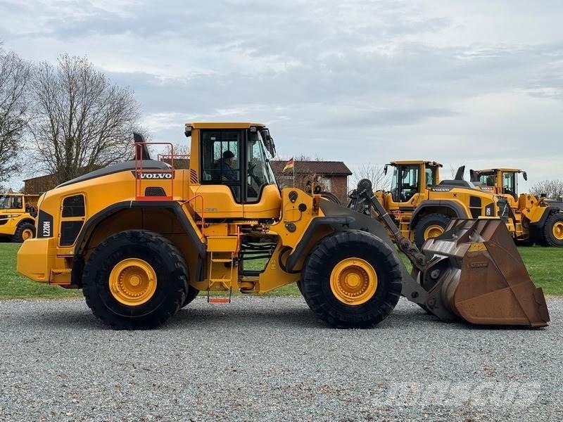 Volvo L 220 H Колесни товарачи