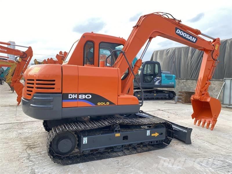 Doosan DH 80 Верижен екскаватор