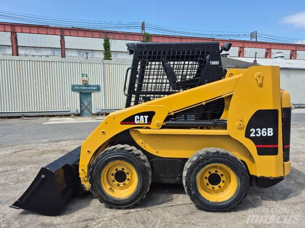 CAT 236 B Мини товарачи
